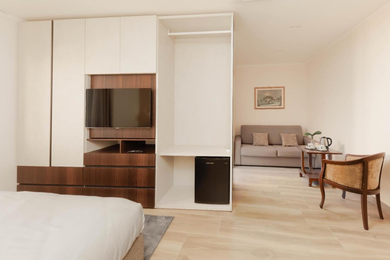 Le Corti - Dimora Storica Bed & Breakfast Polistena ภายนอก รูปภาพ