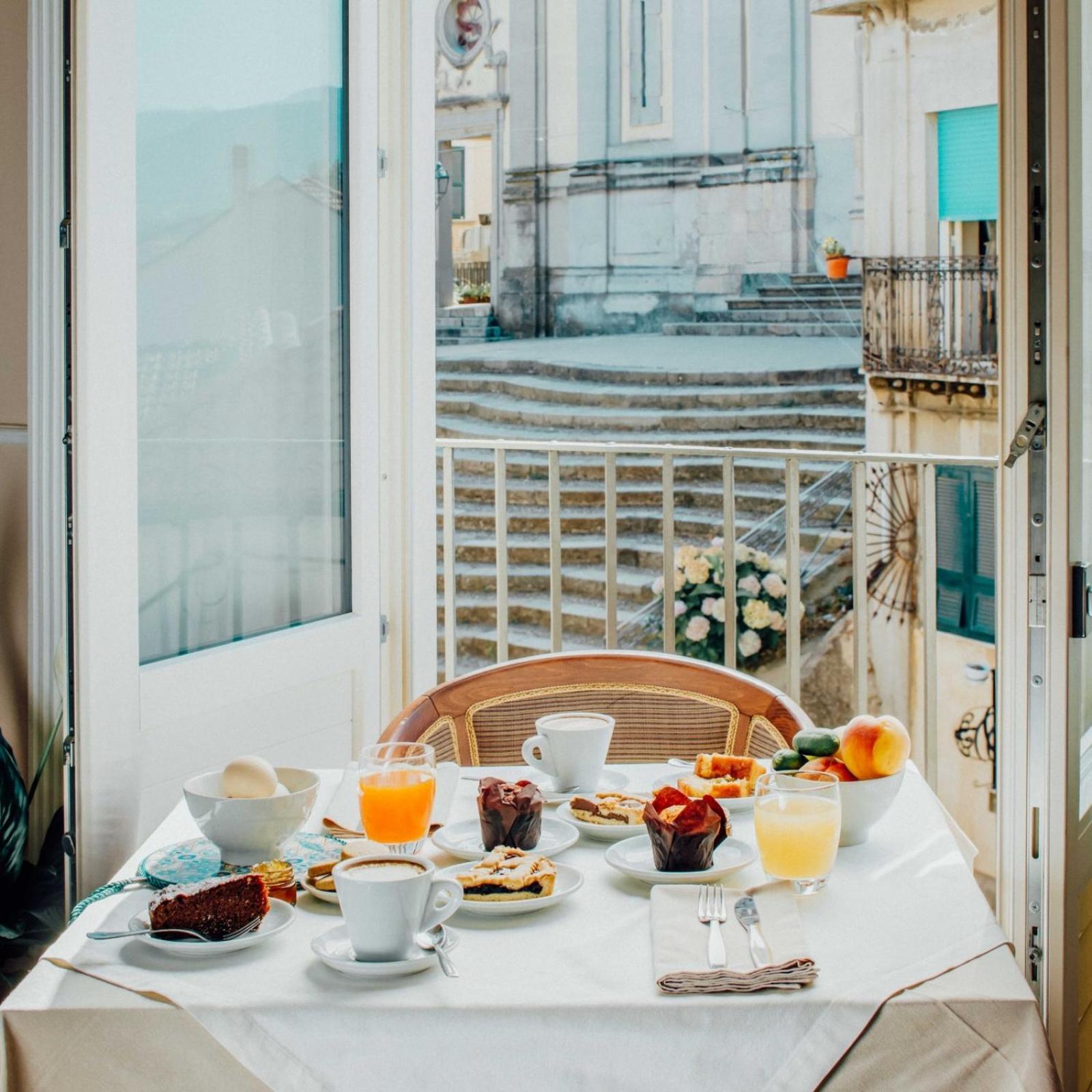 Le Corti - Dimora Storica Bed & Breakfast Polistena ภายนอก รูปภาพ